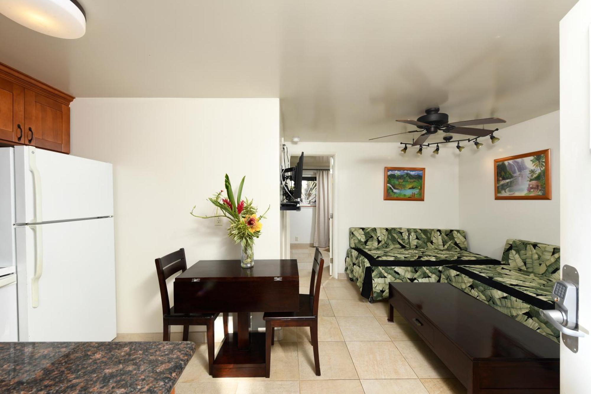 Nona Lani Cottages Kihei Habitación foto